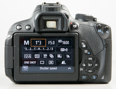 canon-eos-700d-peegelkaamera-photopoint-208