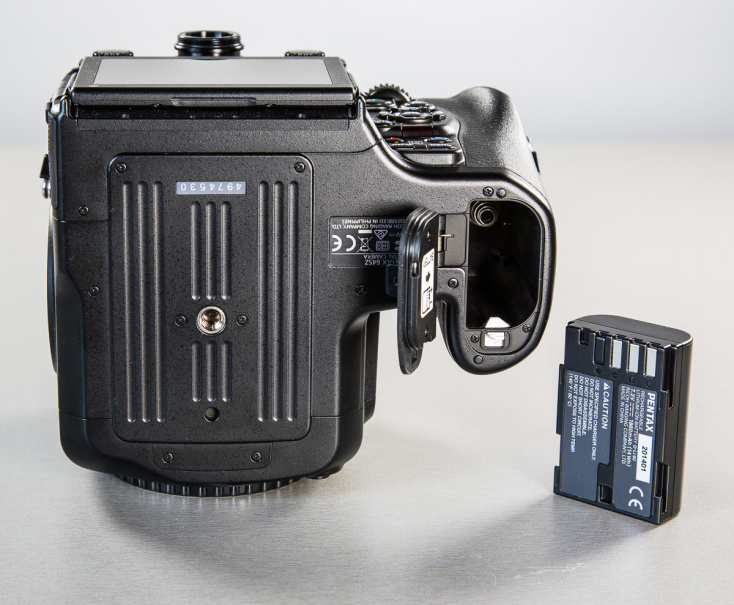 pentax-645z-medium-format-camera-photopoint-13