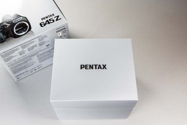 pentax-645z-medium-format-camera-photopoint-2
