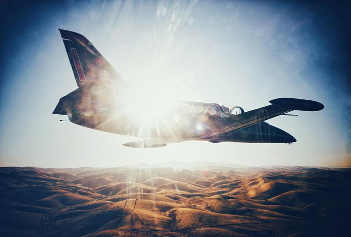 Celebrity Advertising Photographer Blair Bunting re-creates Top Gun with fighter jets in California.