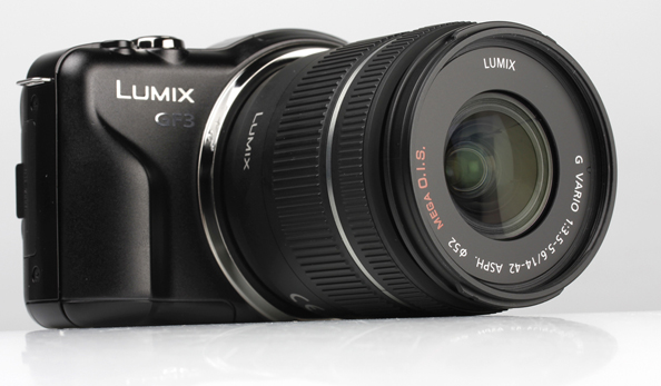 Что в коробке: беззеркальный фотоаппарат Panasonic Lumix DMC-GF3