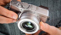Что в коробке: компактная камера Panasonic Lumix LX100