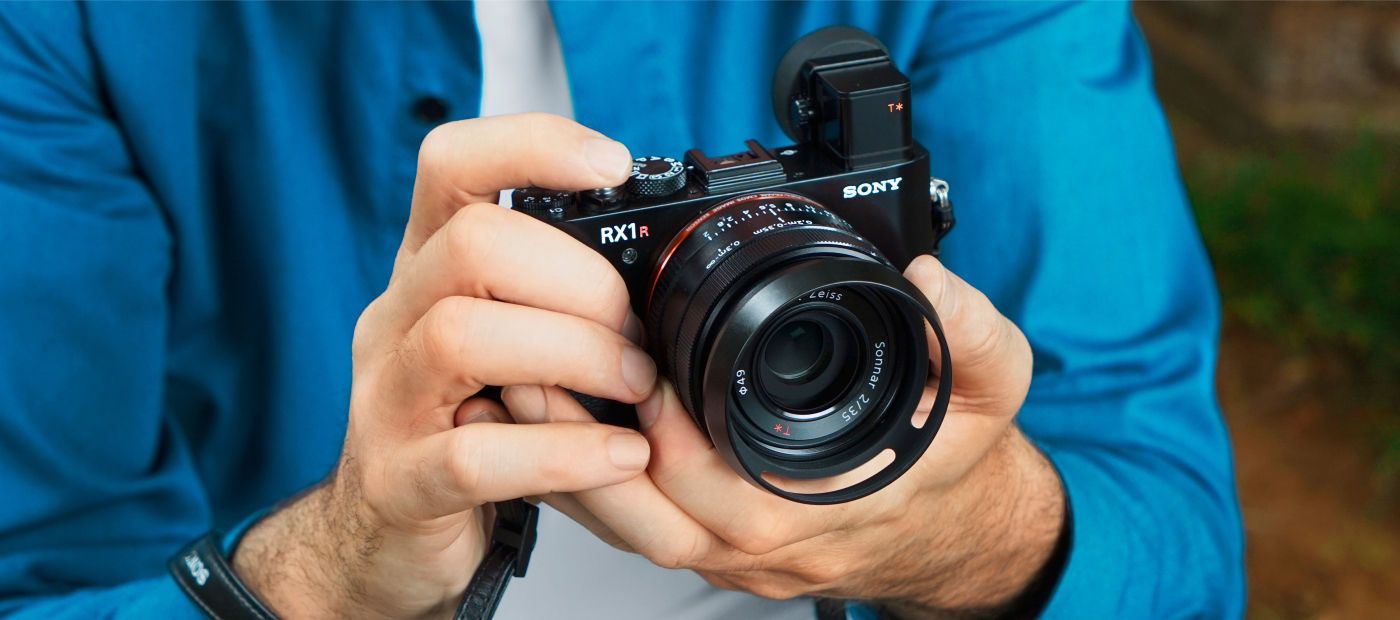 Камера PRO класса Sony RX1R II будет оснащена быстрой фокусировкой и электронным видоискателем