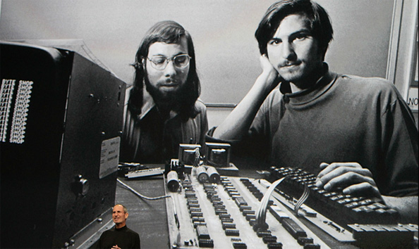 Steve Jobs lahkub Apple`i tegevjuhi ametikohalt