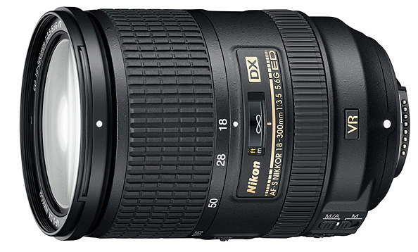 Nikon esitleb rekordilise suumivahemikuga reisiobjektiivi 18-300mm f/3.5-5.6