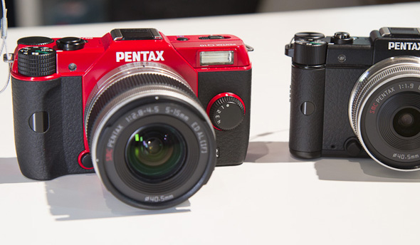 Käed küljes: Pentax Q-10 hübriidkaamera Photokina fotomessil