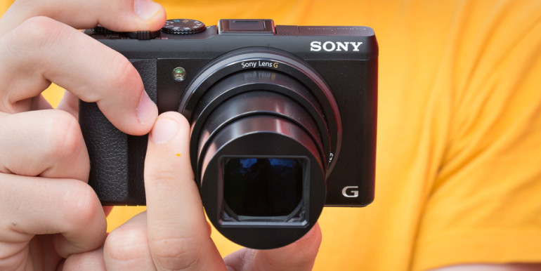 Karbist välja: võimsa 30x suumiga pisike kompaktkaamera Sony CyberShot HX50
