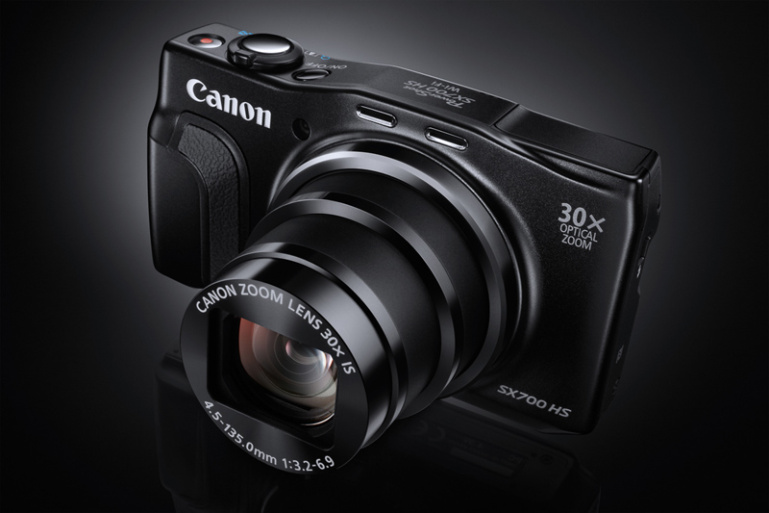 Canon PowerShot SX700 toob 30x suumi ja hea lahutusvõimega LCD-ekraani