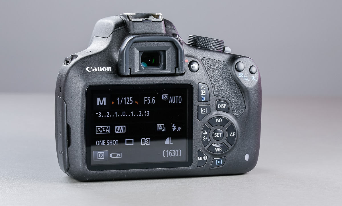 canon-1200d-peegelkaamera-photopoint-16