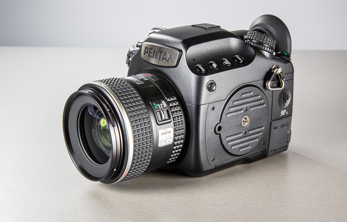 pentax-645z-medium-format-camera-photopoint-18