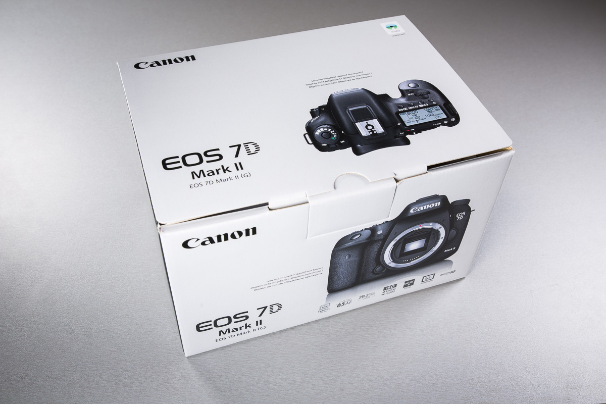 Canon-eos-7d-mark-2-peegelkaamera-photopointis-1
