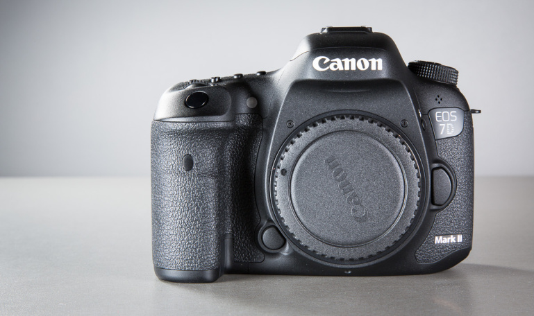 Püsivara pühapäev: Canon EOS 7D Mark II tarkvara v 1.1.1