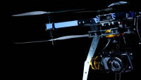 3D Robotics X8+ on esimene tavakasutajatele mõeldud droon mis suudab kanda hübriidkaamerat