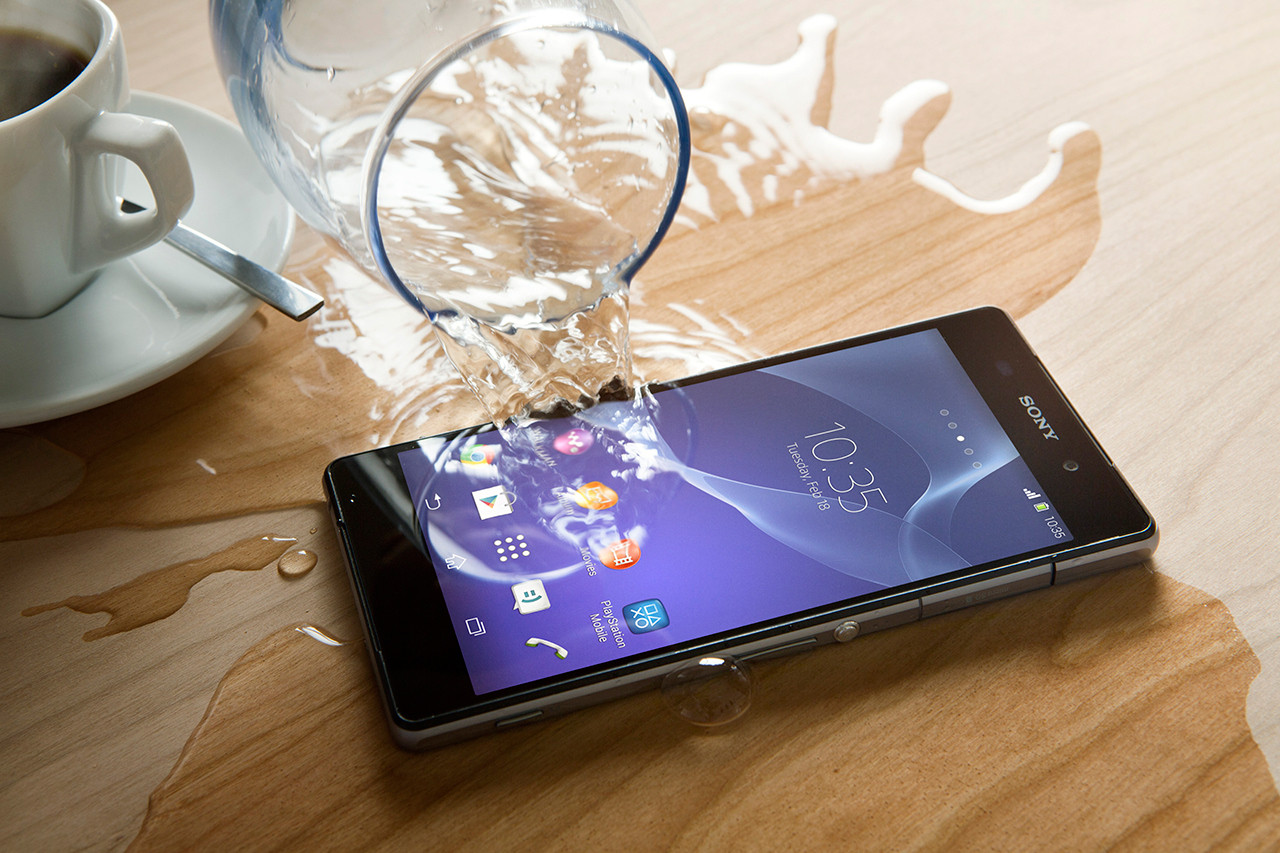 sony-xperia-z2-waterproof-smartphone-1