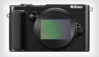 Kuumad kuulujutud: Nikon sepitseb täiskaadersensoriga hübriidkaamerat