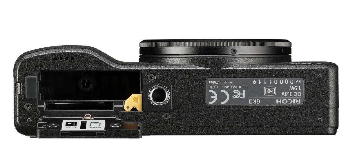 Ricoh GR-2-kompaktkaamera-photopoint-8