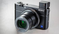 Sony kompaktkaamerad RX100 IV ning RX10 II said tarkvarauuenduse
