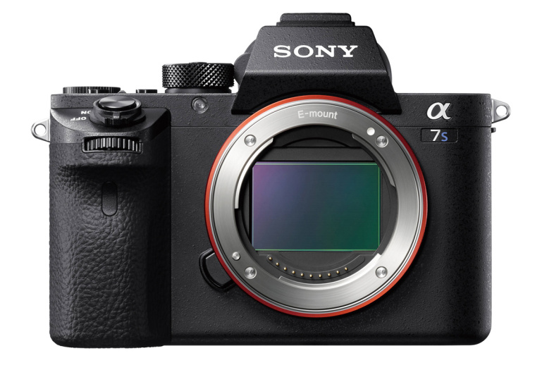 Nüüd saadaval: Sony a7S II hübriidkaamera