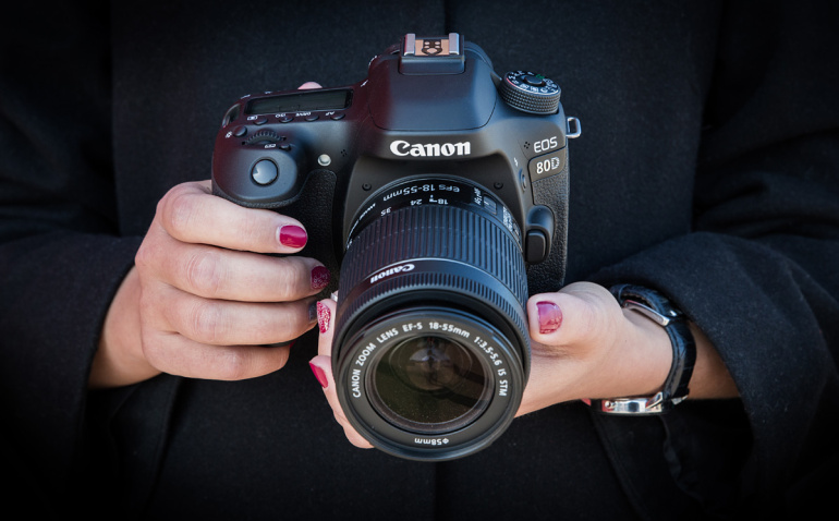 Karbist välja: Canon EOS 80D peegelkaamera