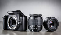 Karbist välja: Canon EOS 1300D peegelkaamera kahe objektiiviga erikomplekt