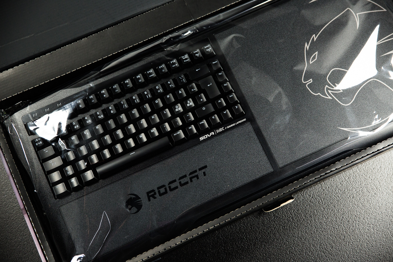 roccat-sova-klaviatuur-9880