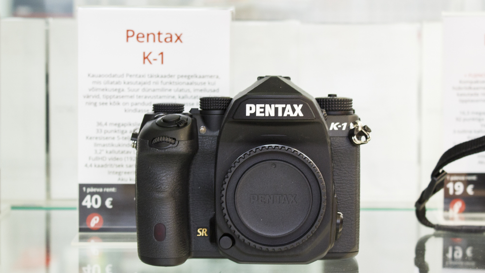 pentax-k-1-rent-avang