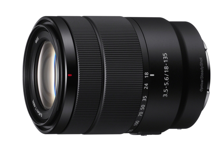 Sony uus objektiiv 18-135mm F3.5-5.6 OSS on värinastabilisaatoriga reisisuum APS-C sensoriga hübriidkaameratele