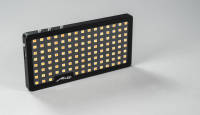 Metz esitleb nutitelefoni mõõtu LED valgustit Mecalight S500 BC