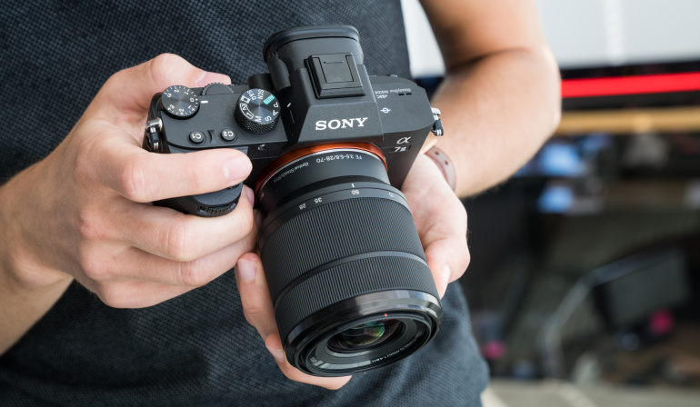 Sony juhib endiselt suure edumaaga täiskaader hübriidkaamerate turgu