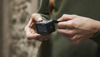 Sony RX0 II on pisike veekindel kaamerakuubik profiklassi 4K video ja sujuvate vlog klippide jaoks
