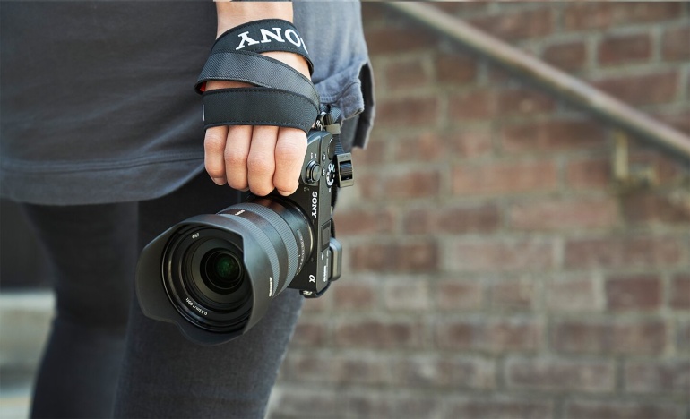 Nüüd saadaval: Sony E 16-55mm f/2.8 G objektiiv poolkaader hübriidkaameratele