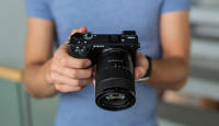 Karbist välja: Sony uus poolkaader hübriidkaamerate lipulaev Sony a6600