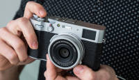Karbist välja: Fujifilm X100V kompaktkaamera