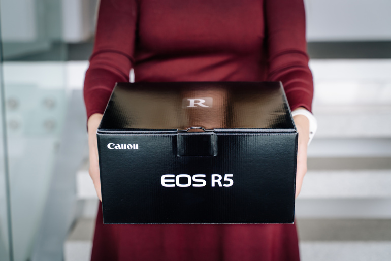 Tippklassi Canon EOS R5 on hetkel lausa 350€ soodsam