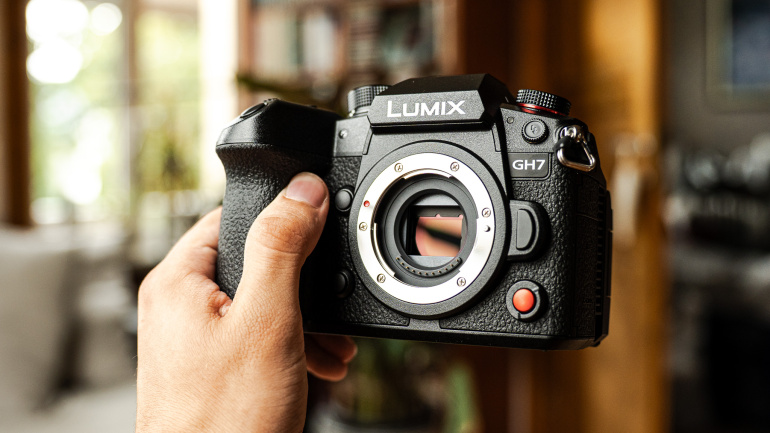 Karbist välja: Panasonic Lumix GH7 hübriidkaamera