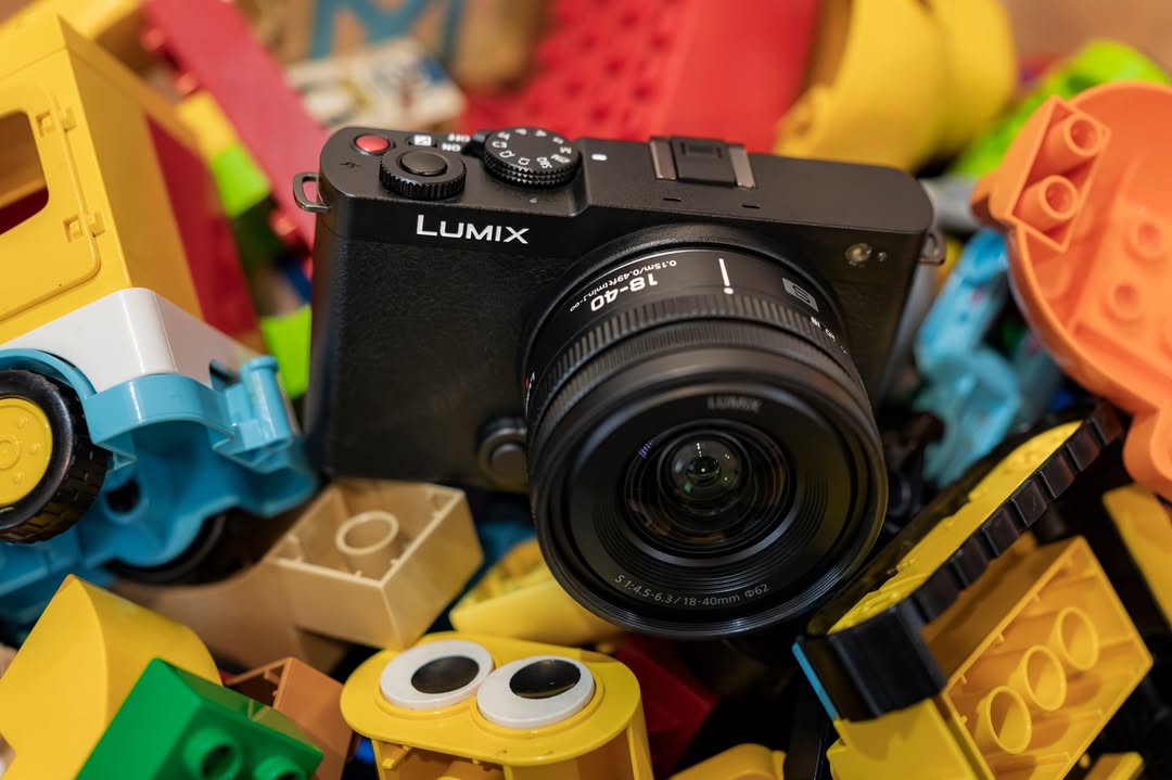 Panasonic Lumix S9
